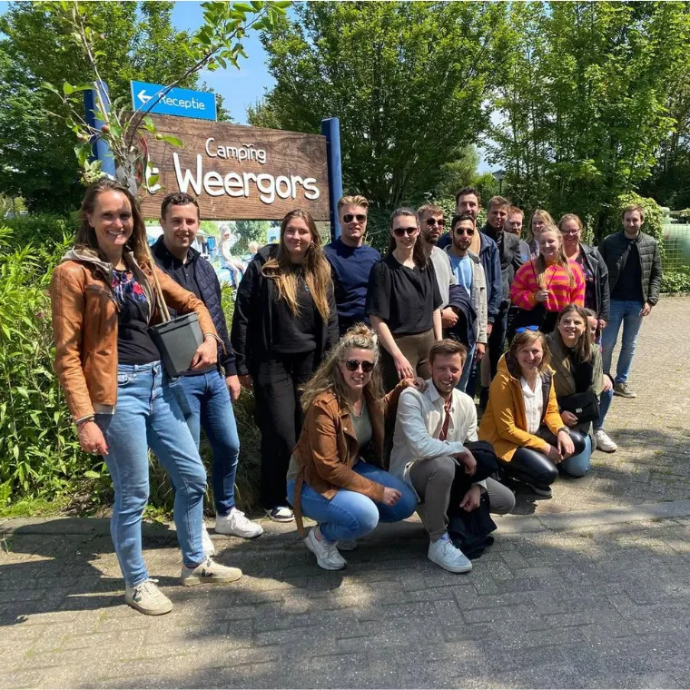 Wilco_Nieuwenhuis_bij_een_bijeenkomst_van_Jong_Recron.webp